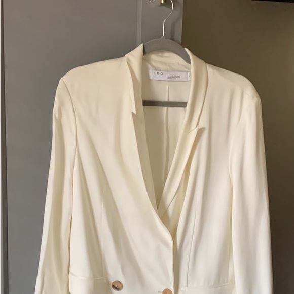 IRO Caring Blazer in size 36. Relaxed fit with a boxy shape. - Picture 3 of 3